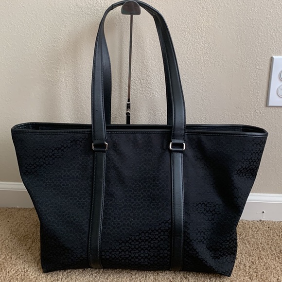 Coach - Picture 3 of 12